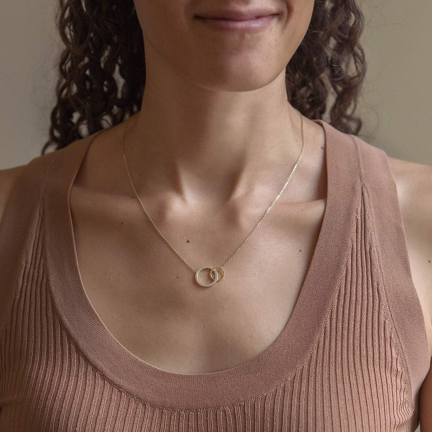 A+O Gift for Mom, Mother Gift Interlocking Circle Bracelet in Sterling Silver, Rose Gold, Gold Vermeil - Image 3